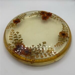 Vintage Lucite/Resin Pressed Flower Round Footed Trivet 9 1/2. in.